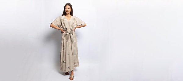 How to Wear Belted Dresses