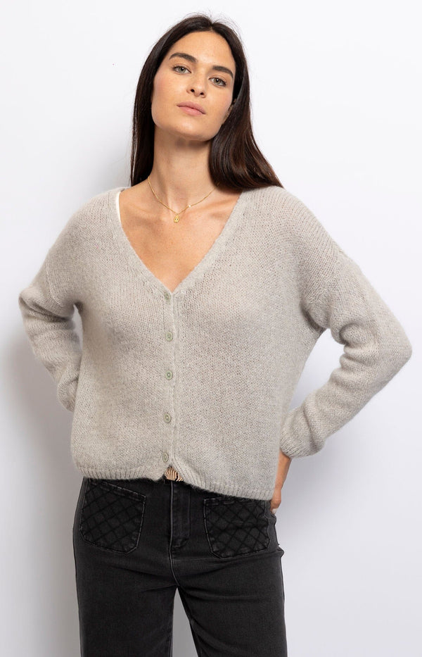 Grey Candice cardigan with a loose silhouette and plush feel, perfect for stylish winter warmth – French fashion by Volange Paris.