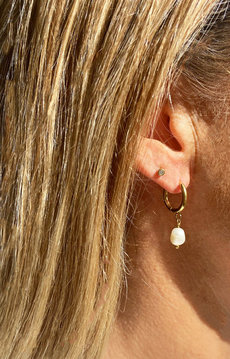 Volange EARRINGS PEARL SMALL HOOP