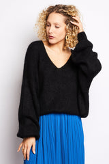 SOFT BLACK WOOLLEN JUMPER WITH V-NECK AND BELL SLEEVES