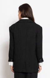 Black tailored jacket with relaxed Parisian silhouette – Volange Paris, Parisian fashion in Sydney (Mosman, Paddington and Bronte) or Australia-wide online.