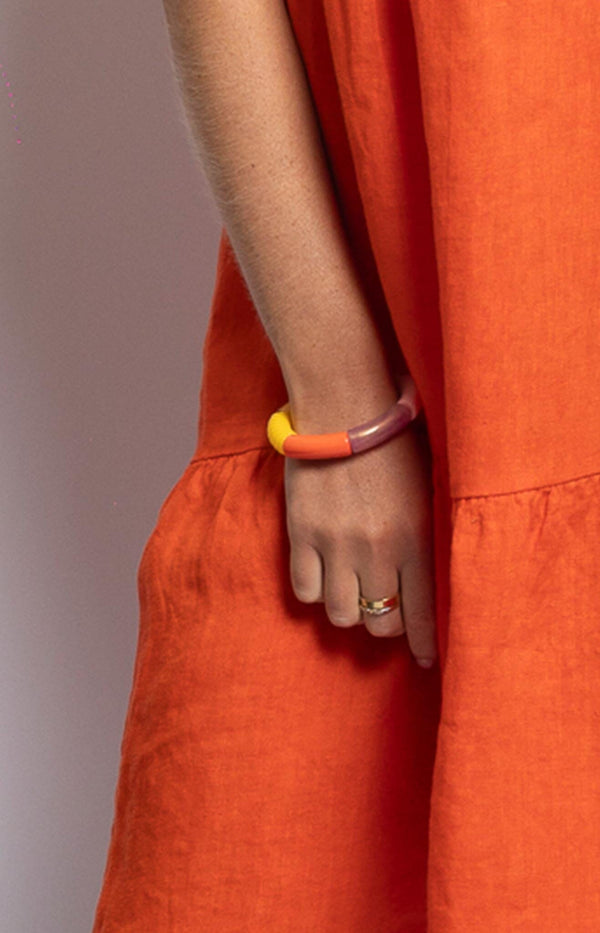 Multicoloured stacked bangle bracelet with smooth finish – Playful jewellery by Volange French Style.