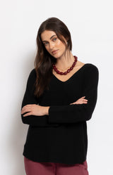 Soft black knit jumper with relaxed silhouette – Volange Paris, Parisian fashion in Sydney (Mosman, Paddington and Bronte) or Australia-wide online.