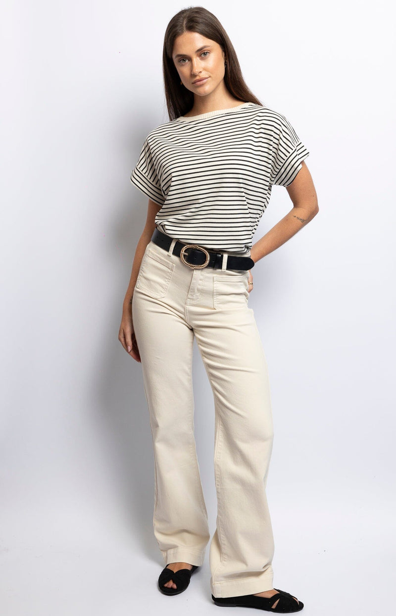 Cream cotton-blend jeans with pocket detail – Casual French fashion by Volange Paris