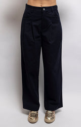 Deep navy pants in 100% cotton with a high-rise waist, front pleats and relaxed wide-leg fit – Volange Paris, Parisian fashion in Sydney (Mosman, Paddington and Bronte) or Australia-wide online.