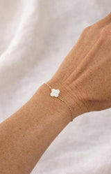 Gold chain bracelet with white clover charm – Volange Paris, Parisian fashion in Sydney (Mosman, Paddington and Bronte) or Australia-wide online.