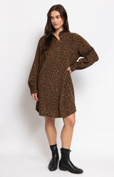 Leopard print cotton shirt dress with a relaxed silhouette, ruffle collar, button front and side pockets for effortless everyday dressing – Volange Paris, Parisian fashion in Sydney (Mosman, Paddington and Bronte) or Australia-wide online.