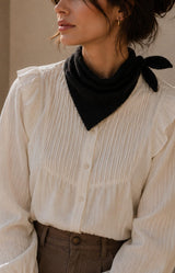 Triangle scarf with subtle woven pattern and soft drape – Volange Paris, Parisian fashion in Sydney (Mosman, Paddington and Bronte) or Australia-wide online.