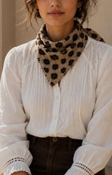 Triangle scarf with subtle woven pattern and soft drape – Volange Paris, Parisian fashion in Sydney (Mosman, Paddington and Bronte) or Australia-wide online.